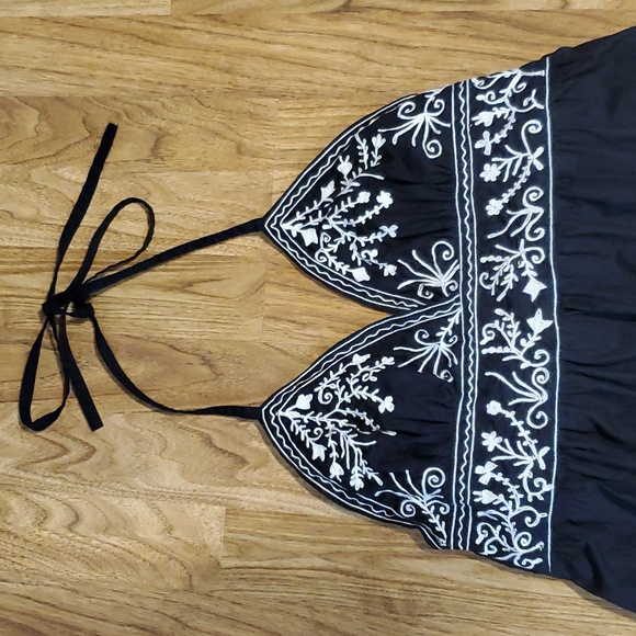 American Flirt Halter Dress Size M Black  with Embroidered White Floral Trim - Picture 2 of 11